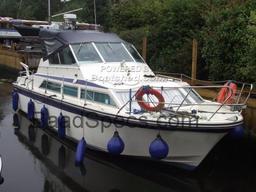 Fairline Phantom 32 tekniske specifikationer 